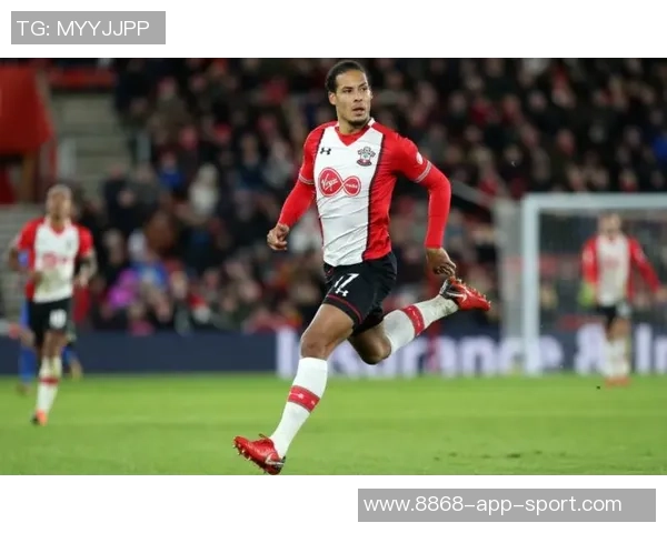 廷伯谈多位置能力与范迪克搭档的优势与信心提升